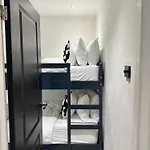 Canal Mews - 1 Min From Trafford Centre And 2 Min M60!