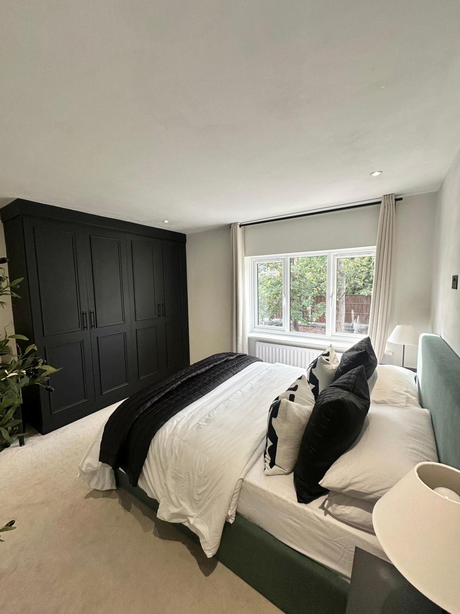 Canal Mews - 1 Min From Trafford Centre And 2 Min M60!
