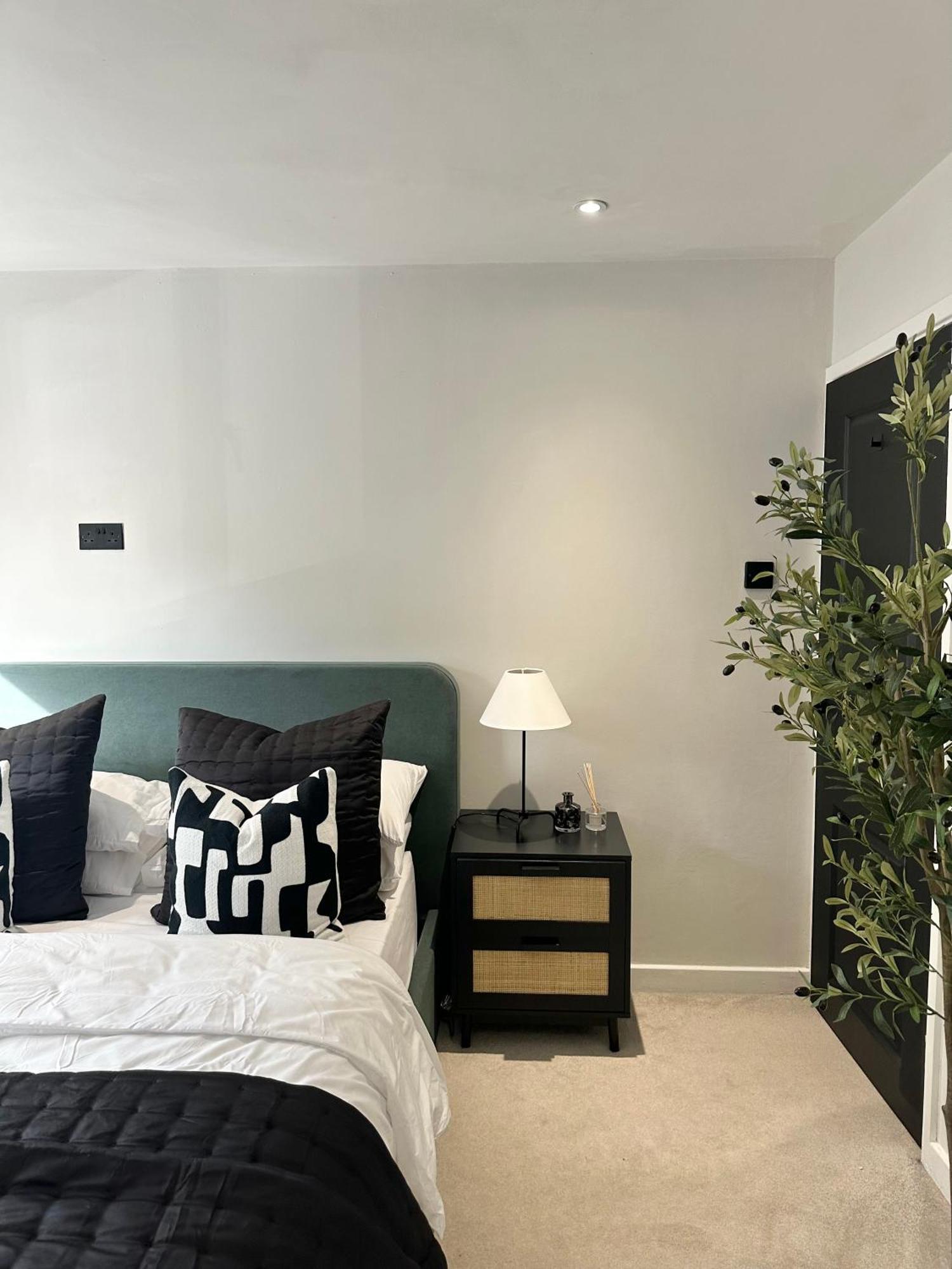 Holiday home Canal Mews - 1 Min From Trafford Centre And 2 Min M60! Manchester