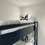 Canal Mews - 1 Min From Trafford Centre And 2 Min M60!