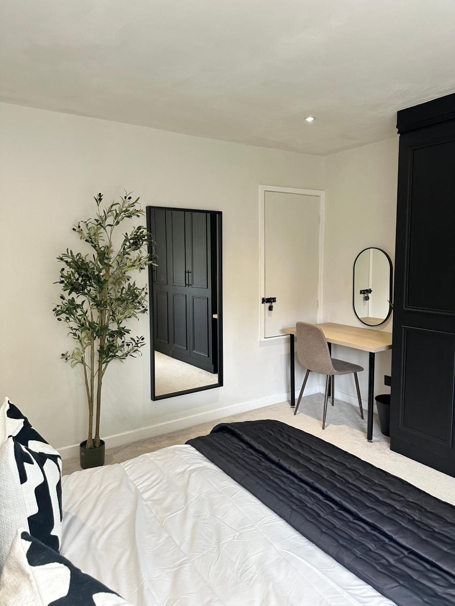 Canal Mews - 1 Min From Trafford Centre And 2 Min M60! * Manchester