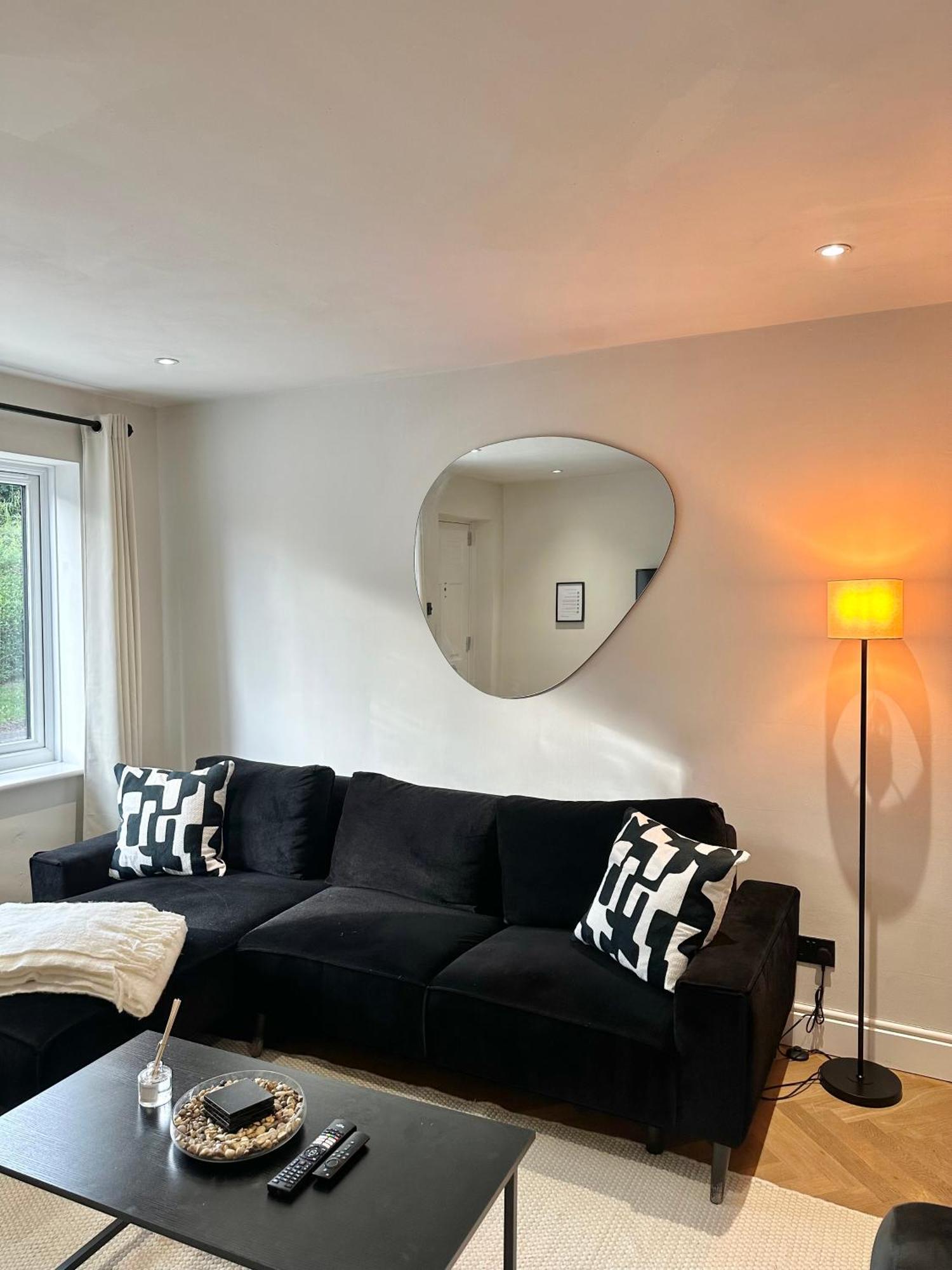 Canal Mews - 1 Min From Trafford Centre And 2 Min M60!